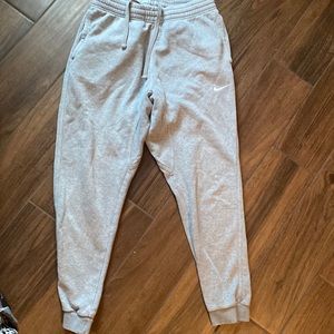 Nike Athleisure sweatpants size L